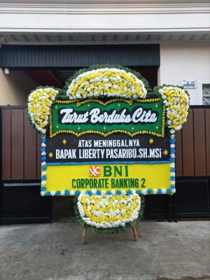 Papan Bunga Duka di Kepatihan Kulon